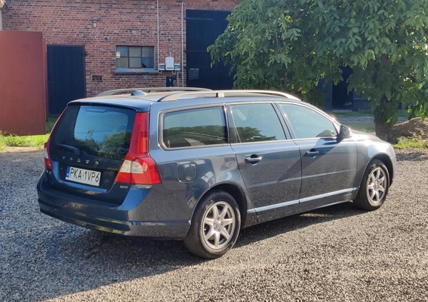 Volvo V70 cena 22500 przebieg: 250000, rok produkcji 2009 z Barlinek małe 67